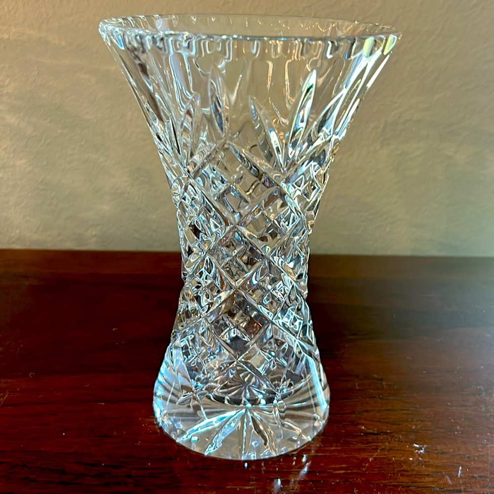 Beautiful Heavy Crystal Flower Vase